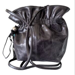 HOBO The Original Bucket Black Crossbody Bag H8.5’ X W9.5’X D3.5’